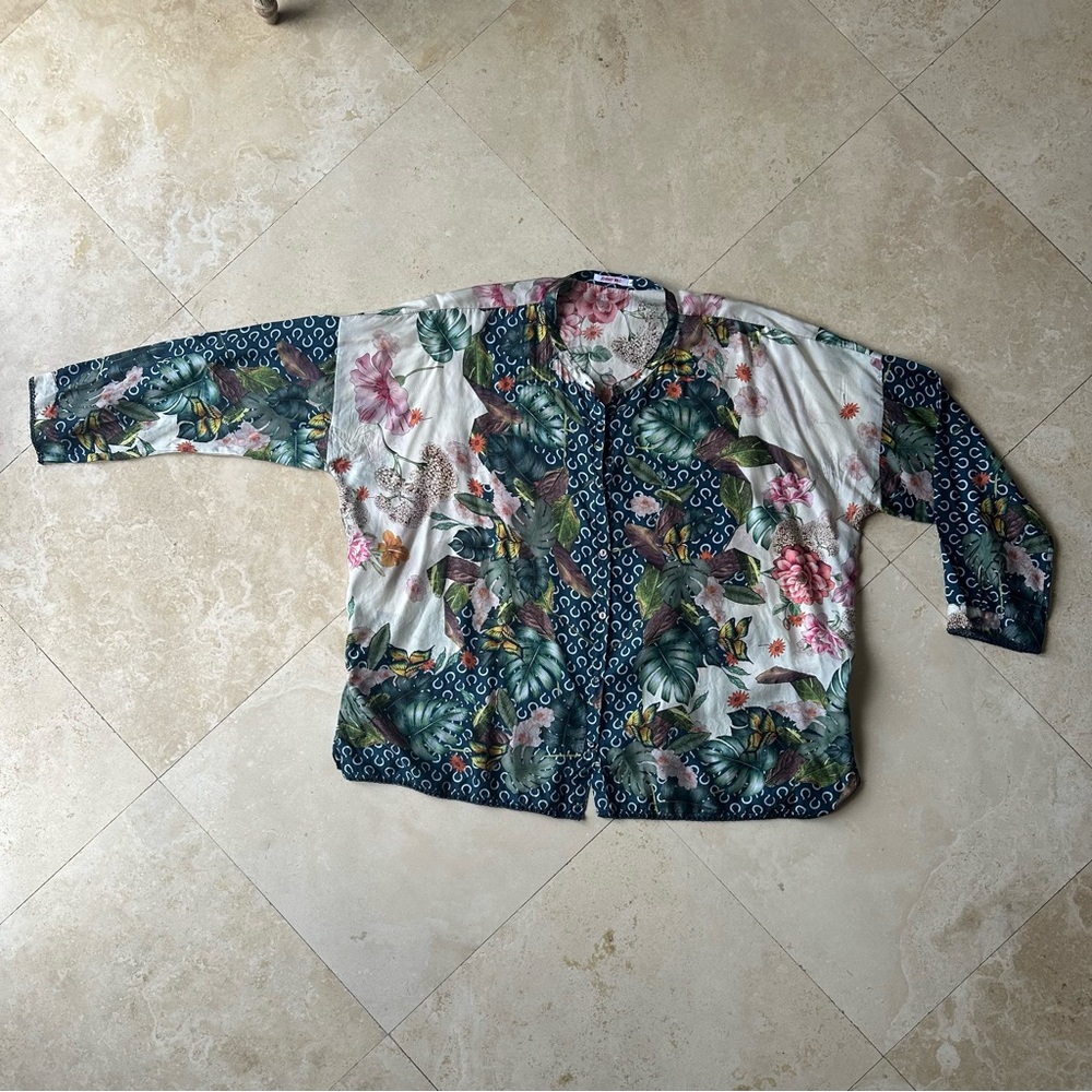 Johnny Was Abina Printed Silk Button-Down Blouse